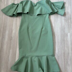 NWT La Pateau off-shoulder dress size 6